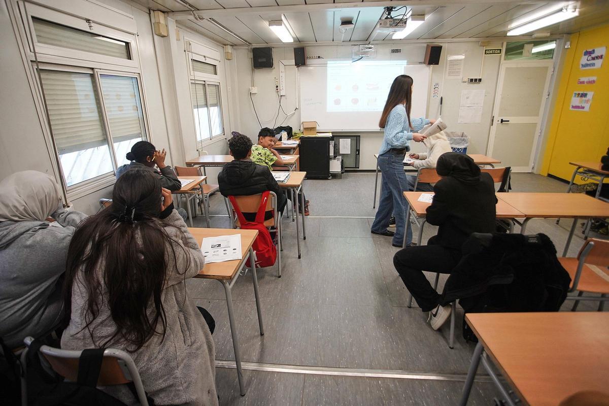 Les imatges de Jéssica Albiach a l'institut Salvador Sunyer de Salt