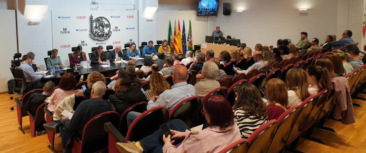Imagen del pleno de disolución de este martes