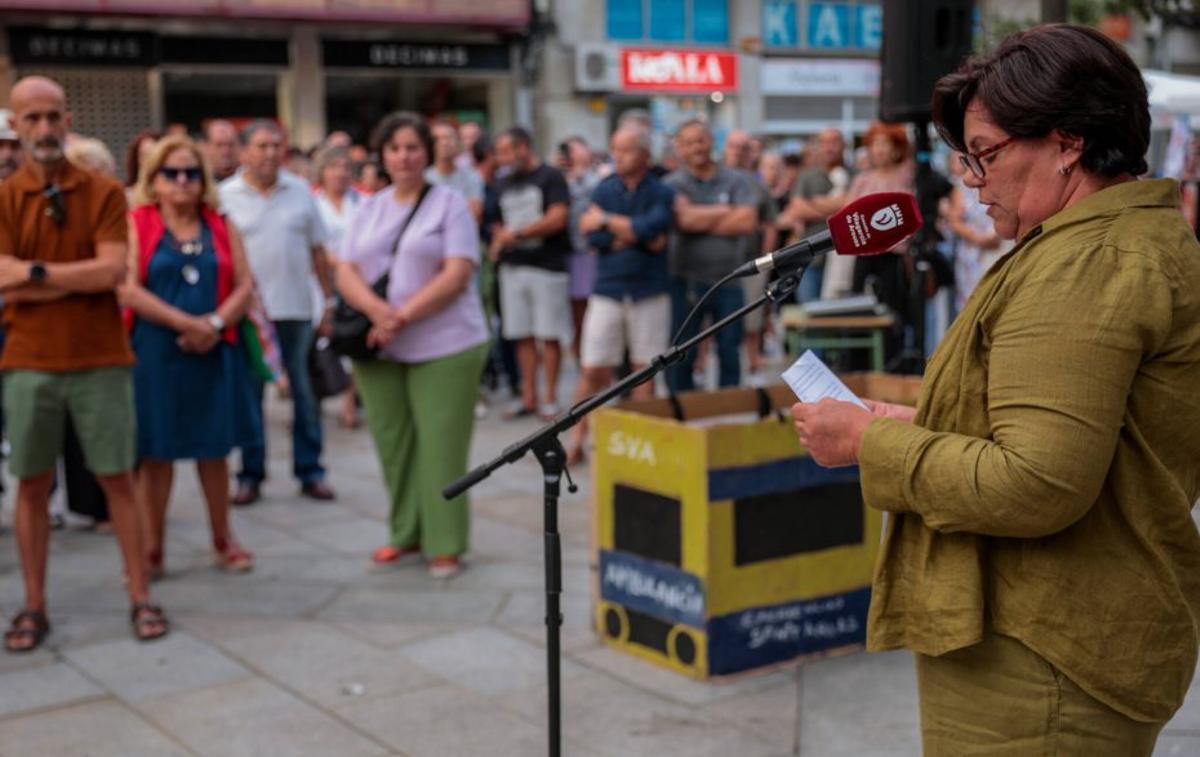 Rocío Louzán durante la lectura del manifiesto. | FIRMA