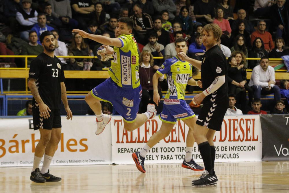 Balonmano MMT Seguros-BM Santoña