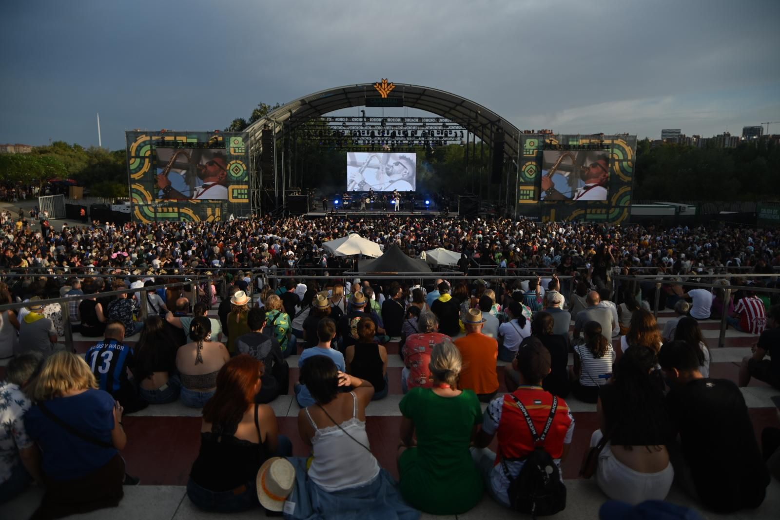 En imágenes | Segundo día del Vive Latino 2025 en Zaragoza