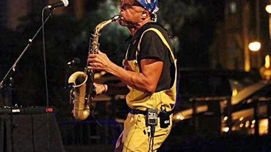 Llibert Fortuny durant el concert celebrat dijous a Palamós.