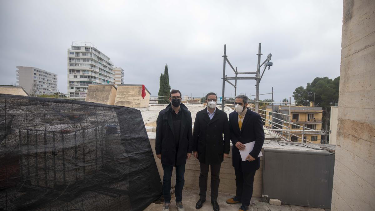 Noguera, Hila y Copado, durante la visita a las obras.