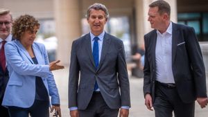Feijóo llança el seu pla migratori a Barcelona en ple auge de Vox