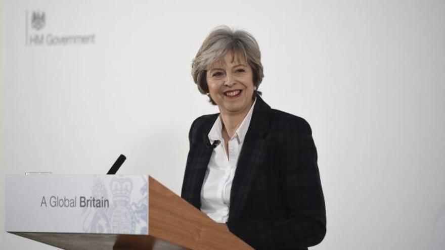 May explica que el Brexit significa renunciar al mercado único