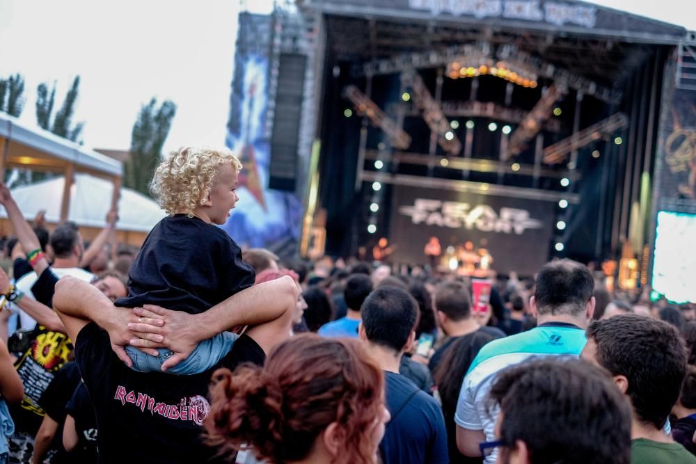 Mojinos Escozíos arrasan en «Leyendas del rock»