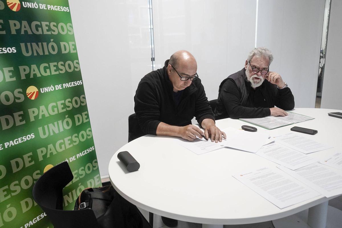 Per lesquerra, Dino Di Nella i Joan Casajoana, aquest divendres a la seu dUP de Manresa