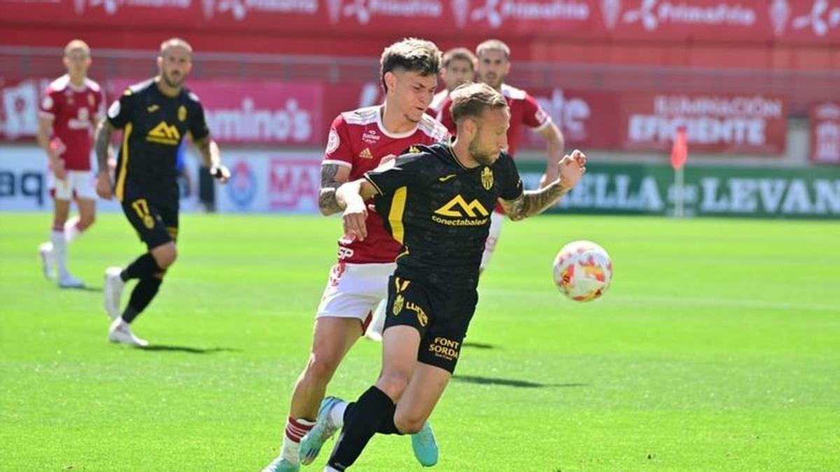 Víctor Narro, autor del gol de la victoria ante el Murcia.