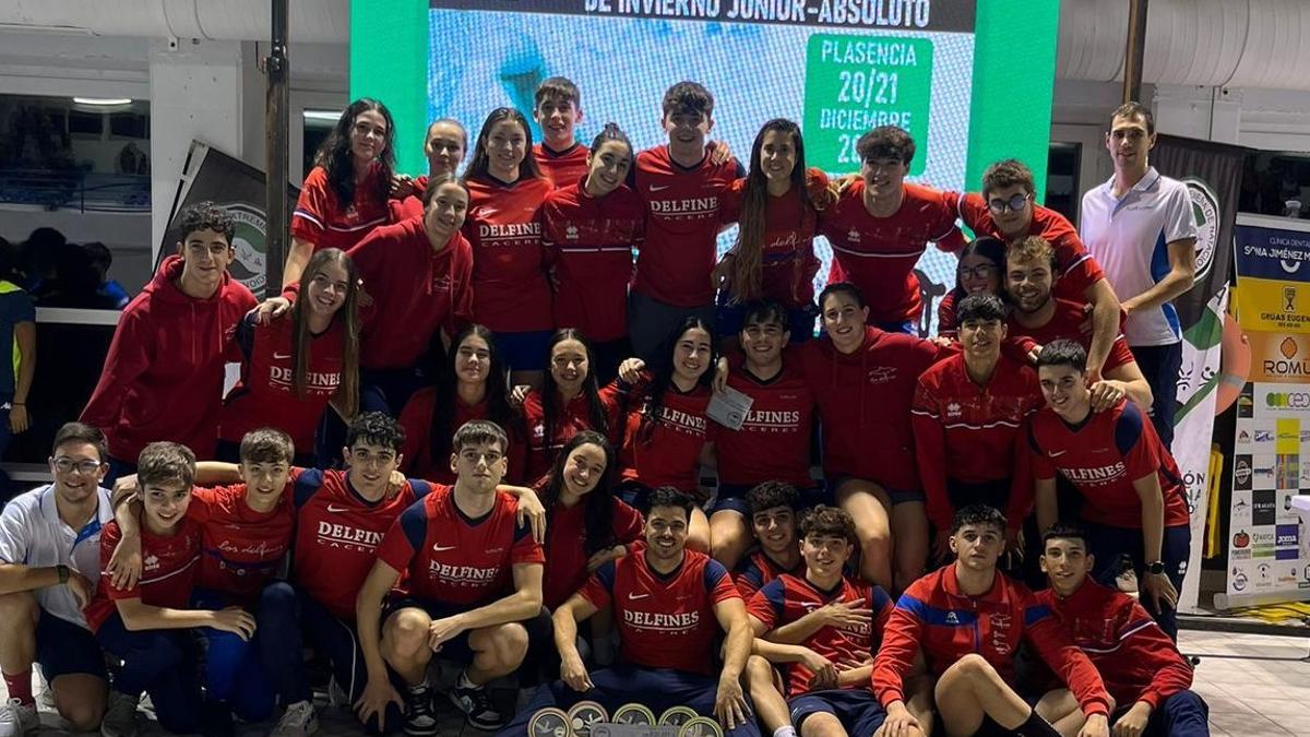 Equipo de Los Delfines en Plasencia.