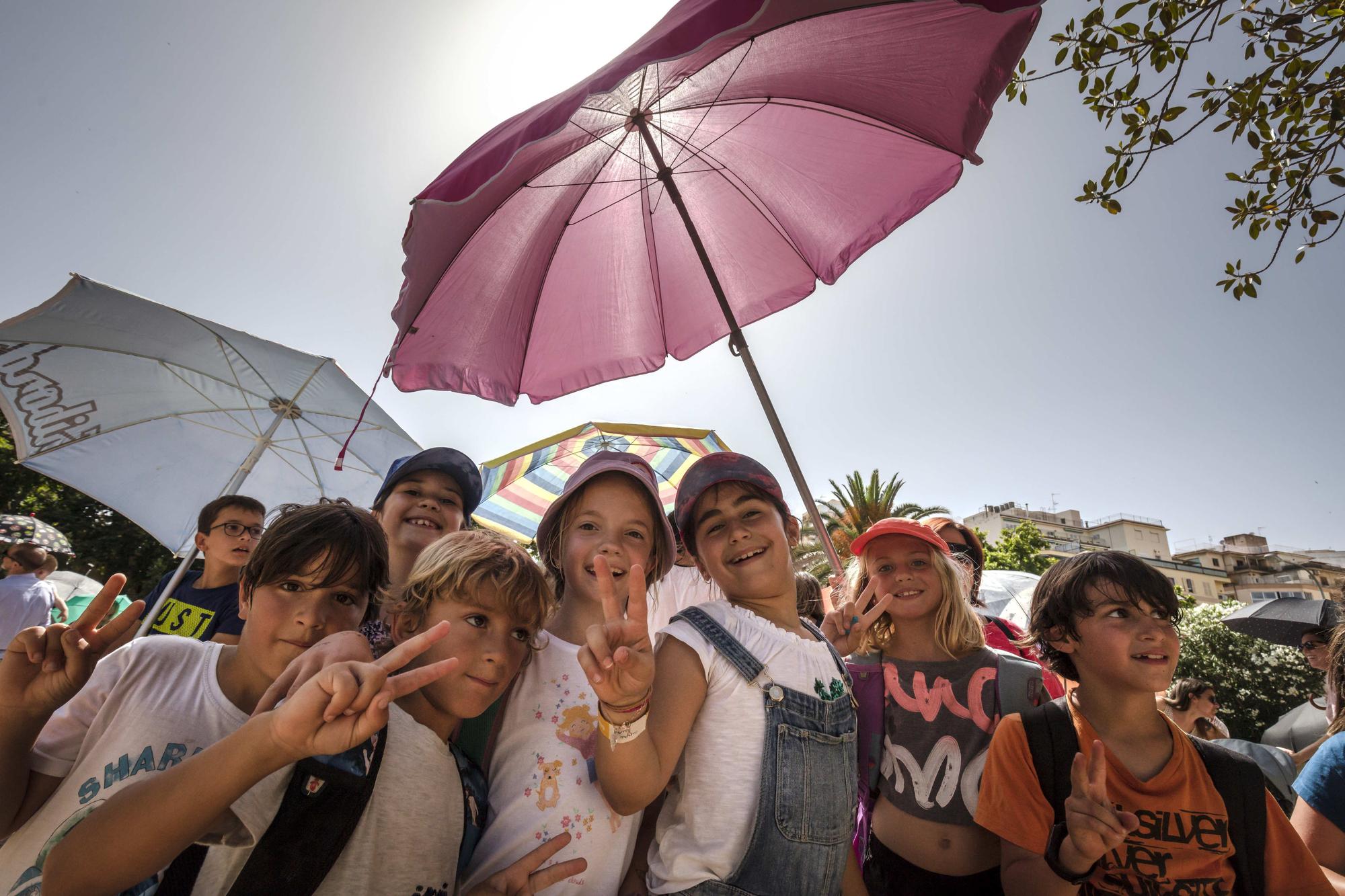 Vecinos de Plaza Patines protestan para exigir sombras en el parque