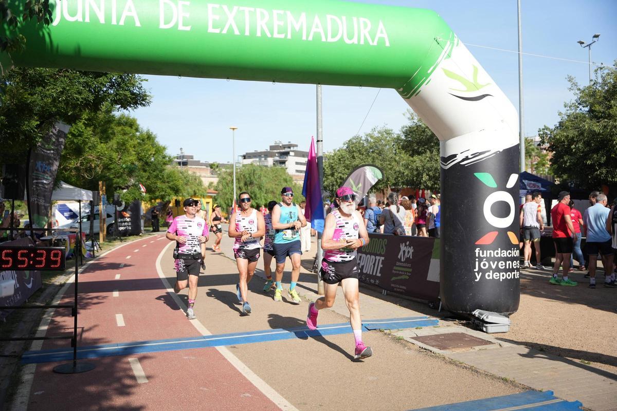 Galería | La carrera de Los Palomos de Badajoz, en imágenes