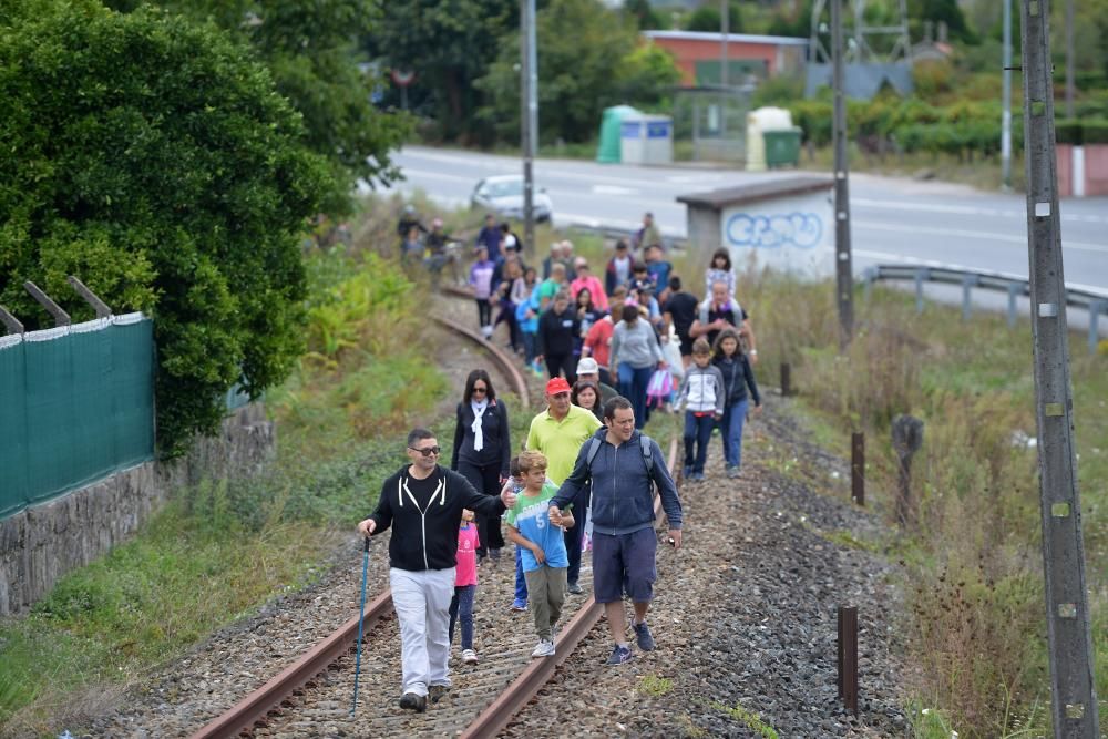 Una movilización vecinal entre Soutomaior y Vilaboa contó con la participación de sus alcaldes.