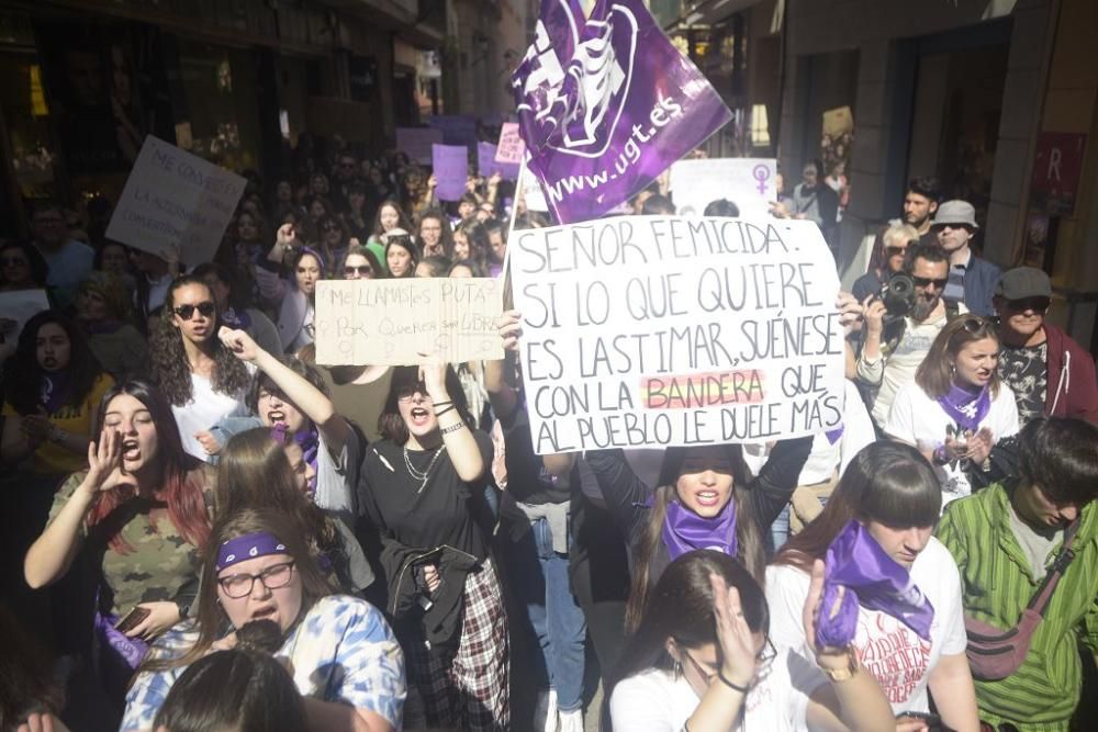 La feministas calientan motores antes de la manifestación del 8-M en Murcia