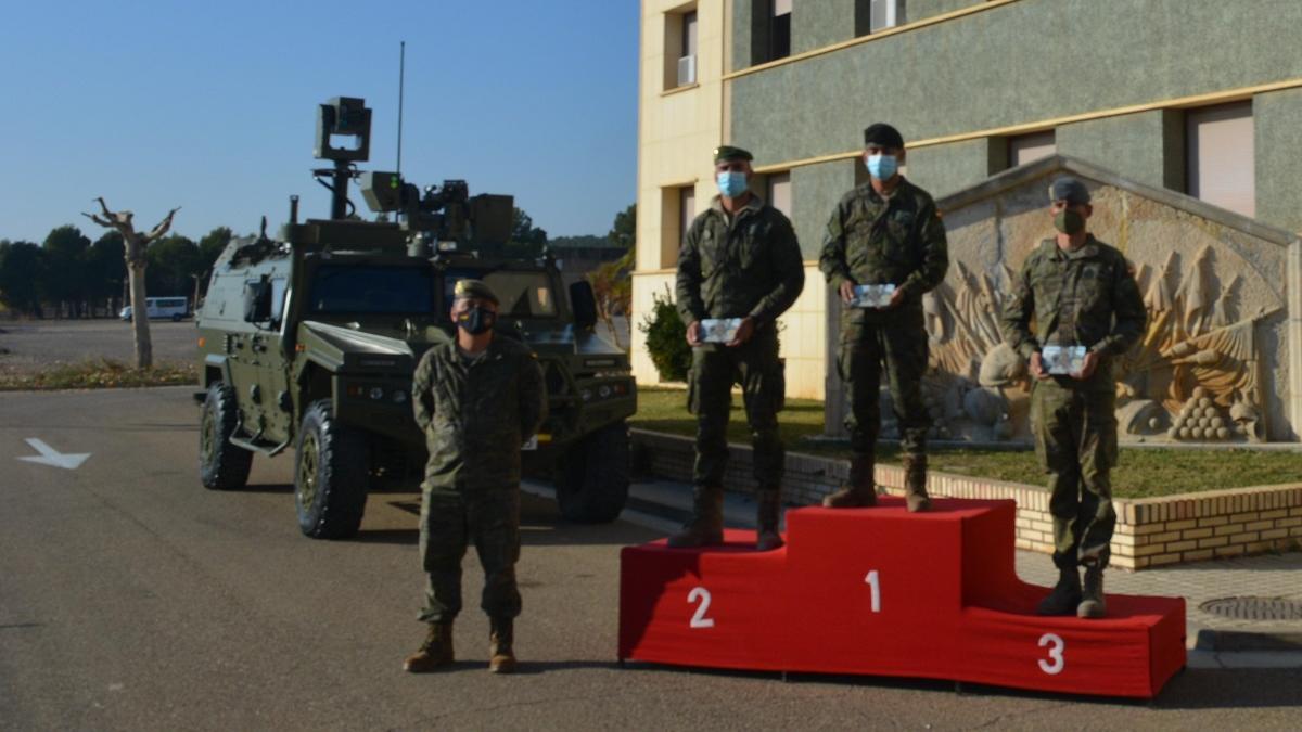 Podio con los ganadores del 7º Campeonato Militar de Tiradores de Precisión del Ejército de Tierra.