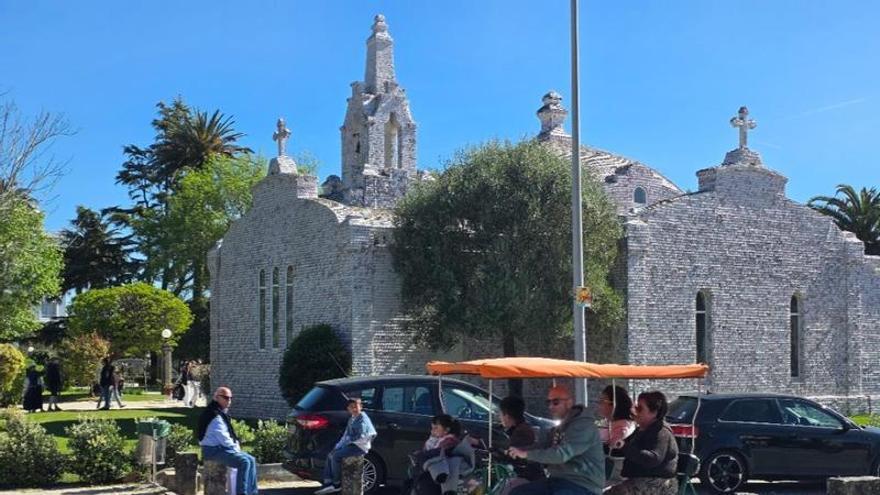 A Toxa, un estandarte del turismo que se resiste a morir