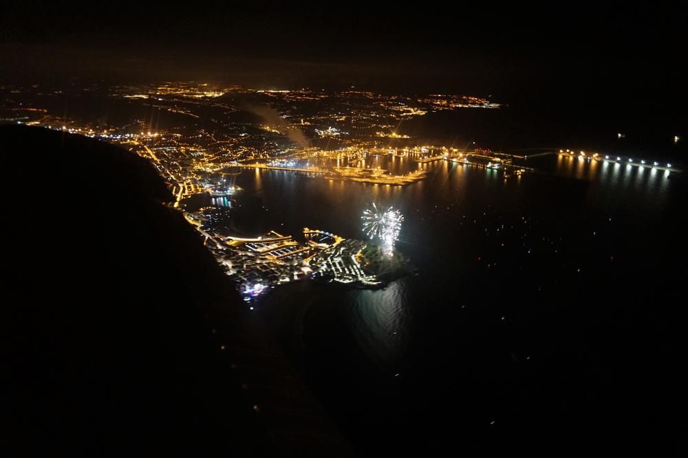 Gijón, la noche de los fuegos desde el aire