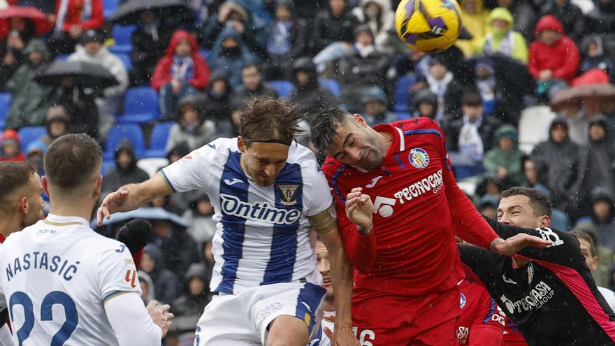 Una chilena de Diego García en el descuento le da el triunfo al Leganés en el derbi contra el Getafe