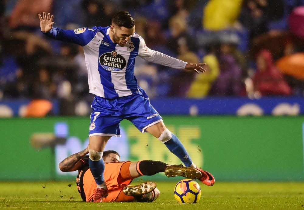 El Dépor cae en Riazor ante el Valencia