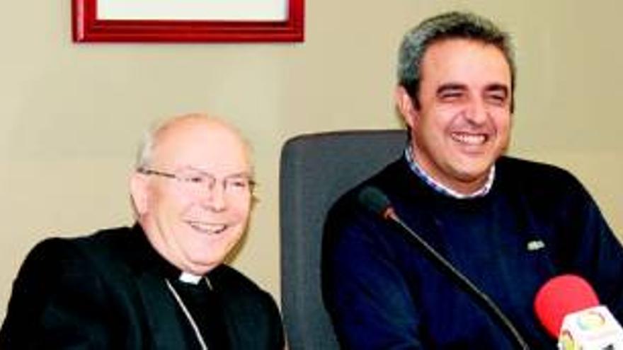 El Ayuntamiento de Miajadas da traslado al obispo de sus proyectos sociales