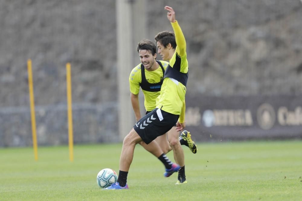 Primer entrenamiento de la UD Las Palmas en su fas