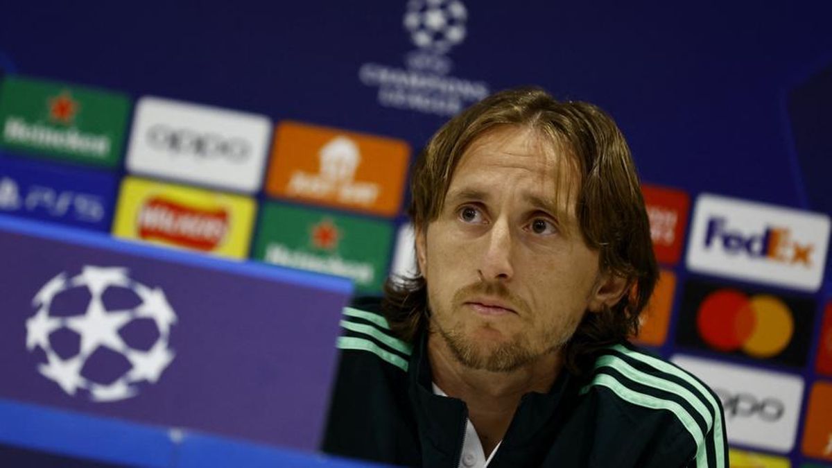 Luka Modric, jugador del Real Madrid, durante su intervención en la previa al partido del Liverpool.