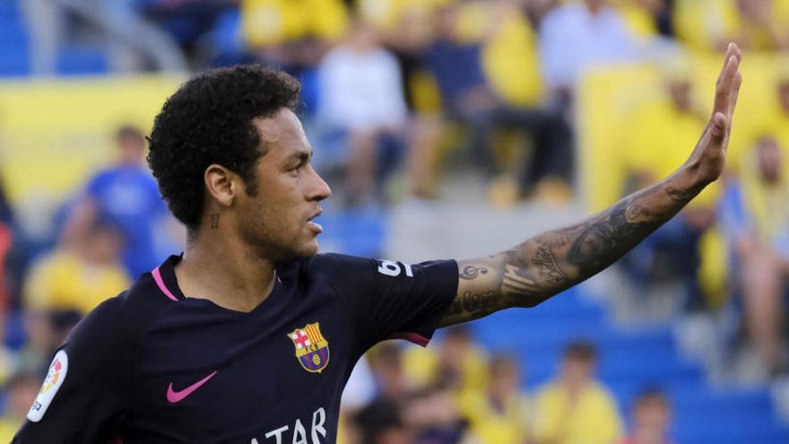 El Barcelona manté el pols amb «hat-trick» de Neymar