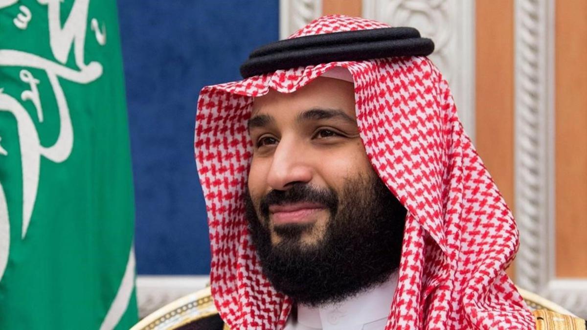 El principe heredero saudi  Mohamed bin Salman  durante su encuentro con el secretario de Estado estadounidense  Mike Pompeo