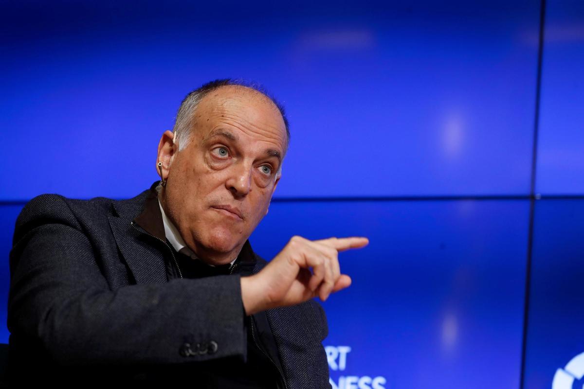 Tebas: «M’alegro que Reverter marxi del Barça»