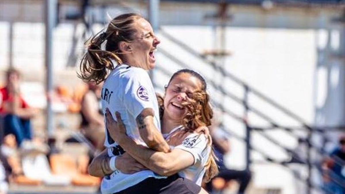 Marina Martí celebra el gol de la victoria frente a Osasuna