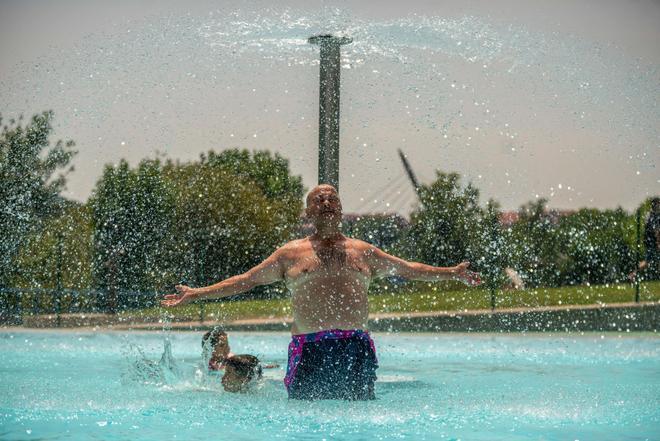 La mayoría del país afronta unos días con temperaturas "inusualmente altas"
