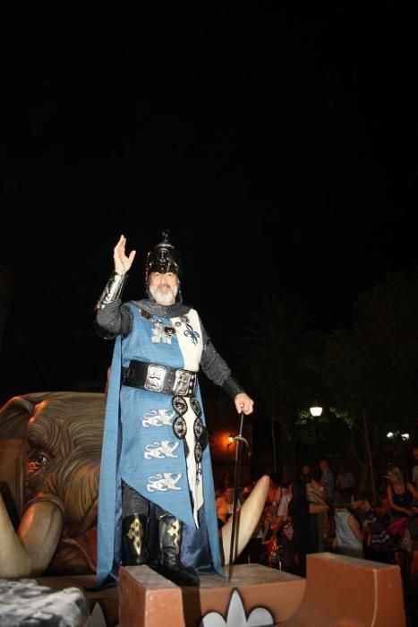 Los Moros y Cristianos de Jumilla cumplen treinta años con un espectacular desfile