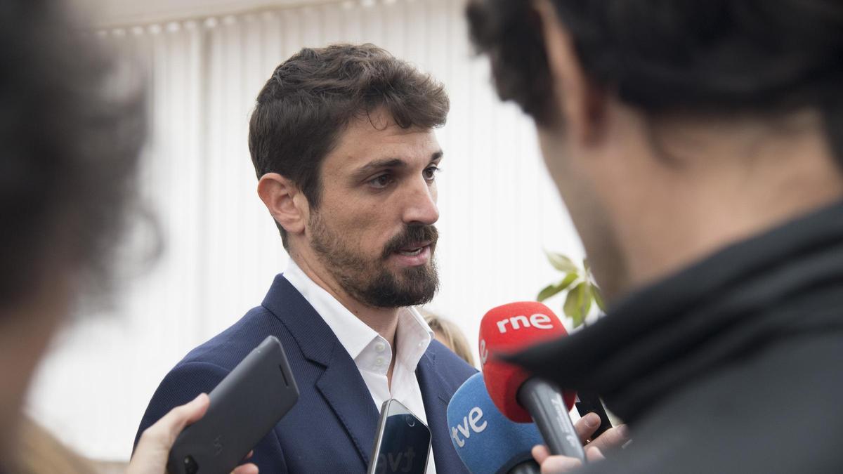 El alcalde de un pueblo de Lleida propone expulsar a los "colonos invasores y parasíticos"