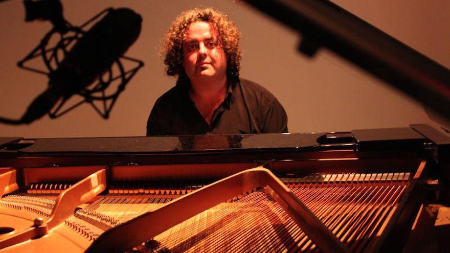 Este es el cuarto disco que publica el pianista malagueño Miguel Pérez.