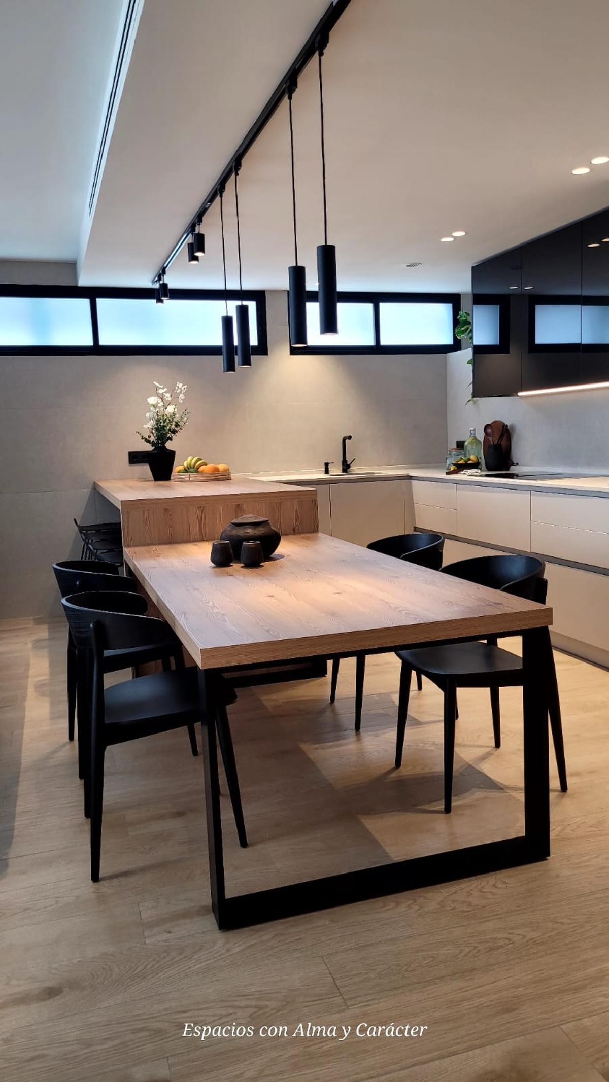 Cocina decorada por Marta Ortega, directora de 'MO Interiorismo - Espacios con alma'.