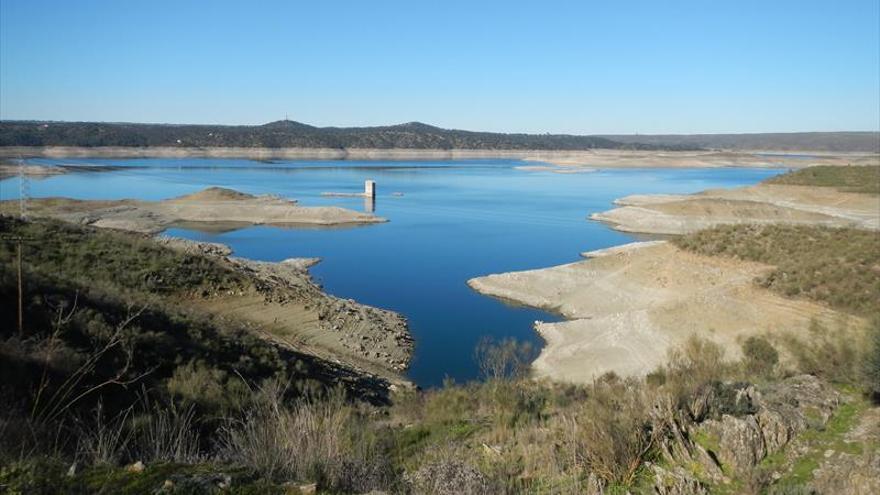 Los embalses del Tajo, al 52% y los del Guadiana, al 46%