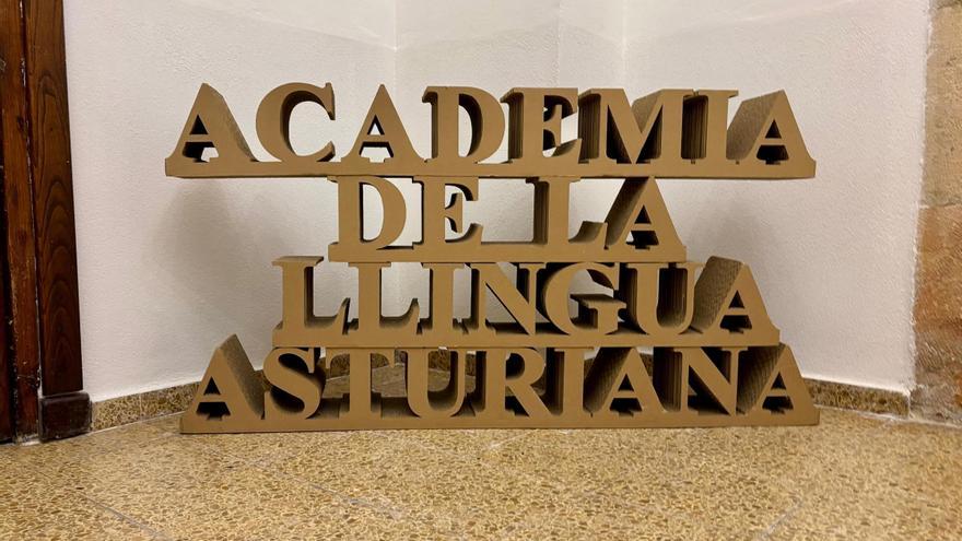 L&#039;Academia de la Llingua entama un ciclu d&#039;alcuentros pa compartir el so llabor col públicu