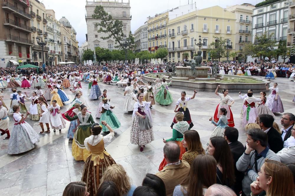 Dansà infantil a la Virgen