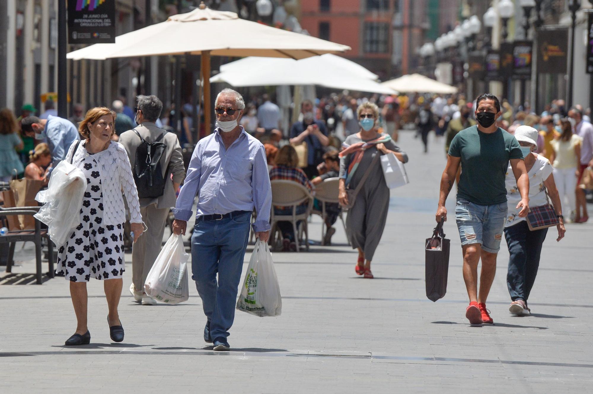 Así fue el primer día sin mascarillas en Las Palmas de Gran Canaria