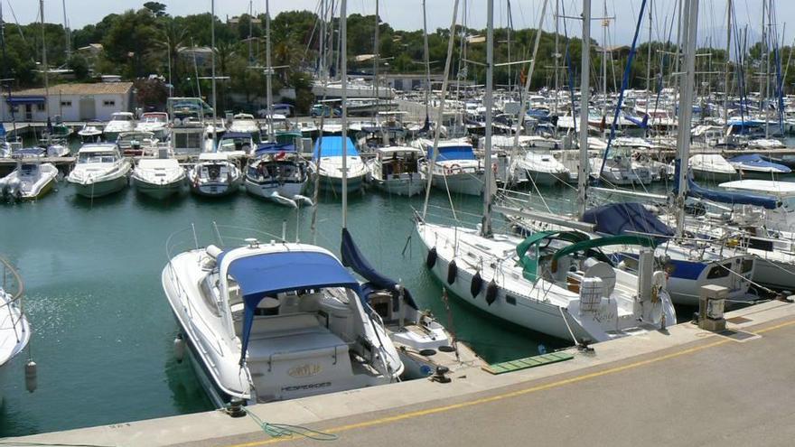 Imagen del puerto deportivo del puerto de Alcúdia.