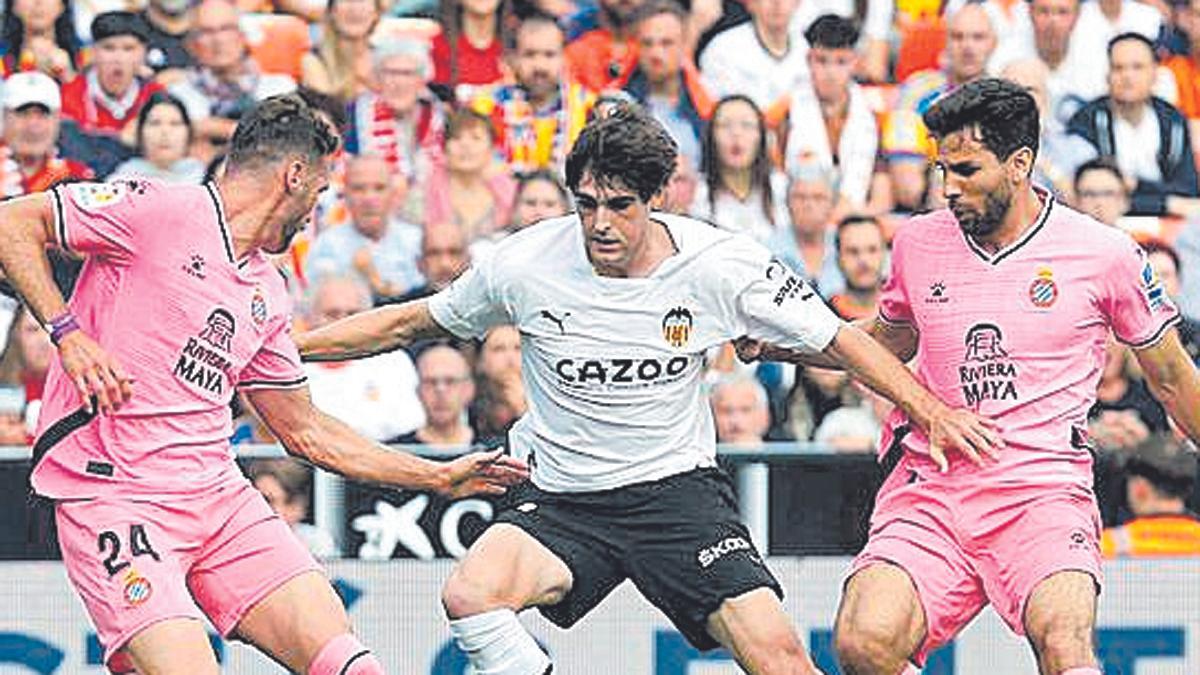 Javi Guerra, frente al Espanyol