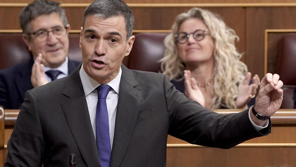 Sánchez promet ajudes als sectors afectats pels aranzels de Trump i avisa d’una «resposta proporcionada» Sánchez promet ajudes als sectors afectats pels aranzels de Trump i avisa d’una «resposta proporcionada»