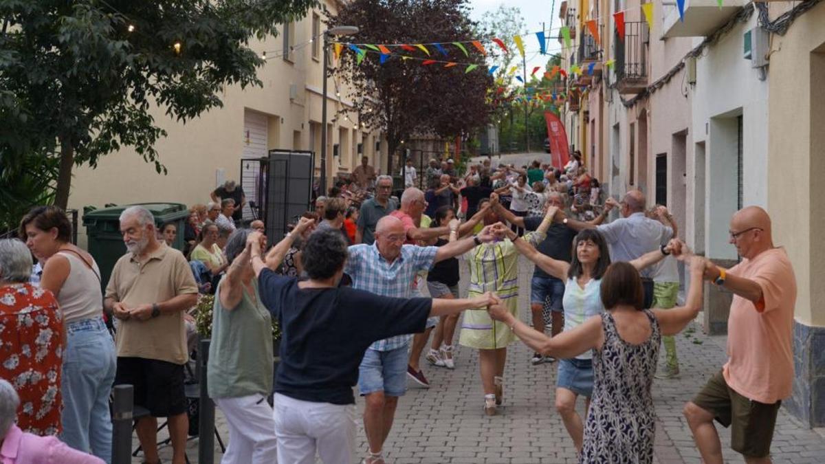 Ballada de sardanes per la Festa Major del barri de la Font d'Abrera