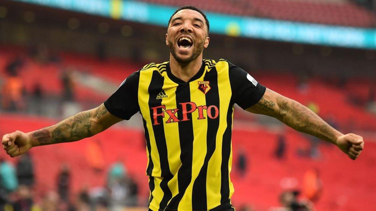 Deeney celebra su gol de penalti ante los Wolves