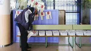 La participación electoral en Cataluña se sitúa a las 18h en el 45,8%