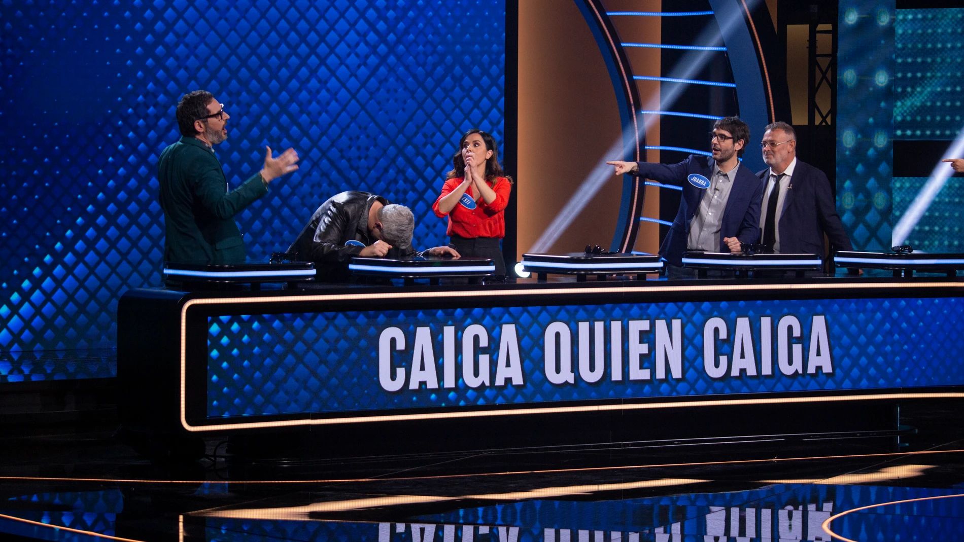 El equipo 'Caiga quien caiga' en 'Family Feud'