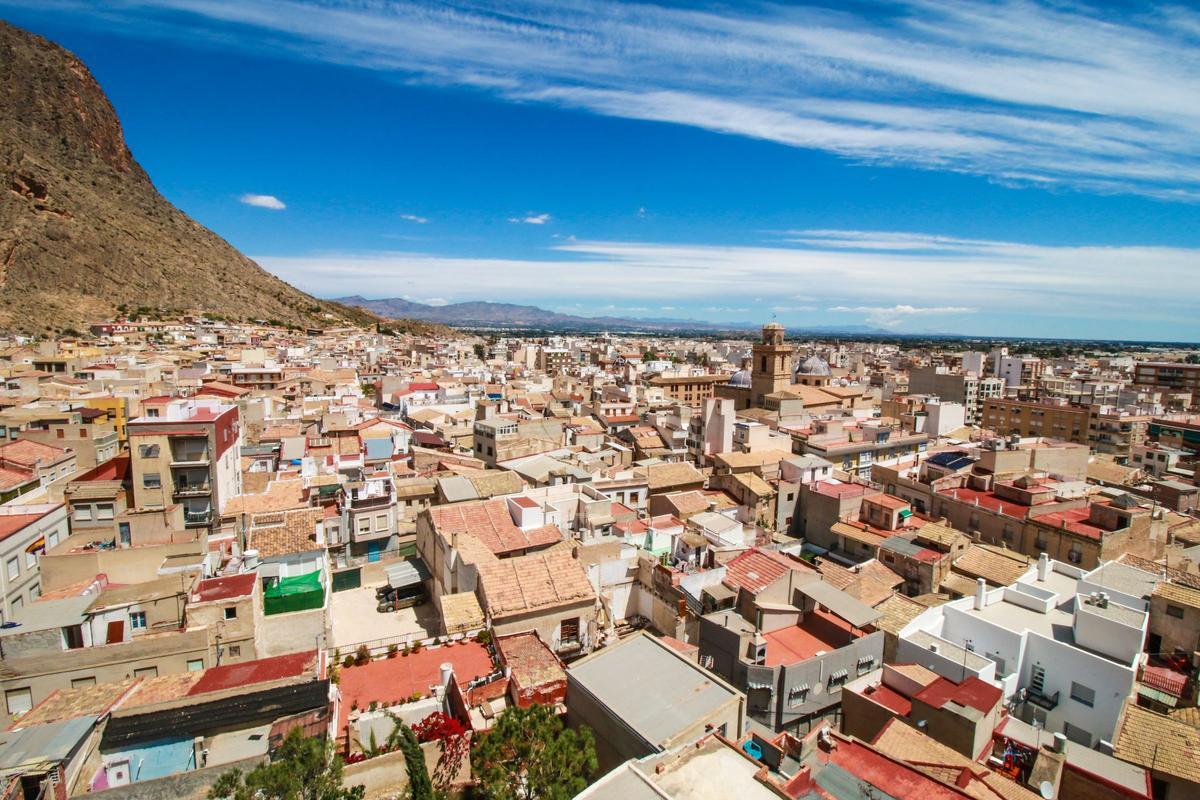 Vista del casco urbano de Callosa de Segura desde la Sierra