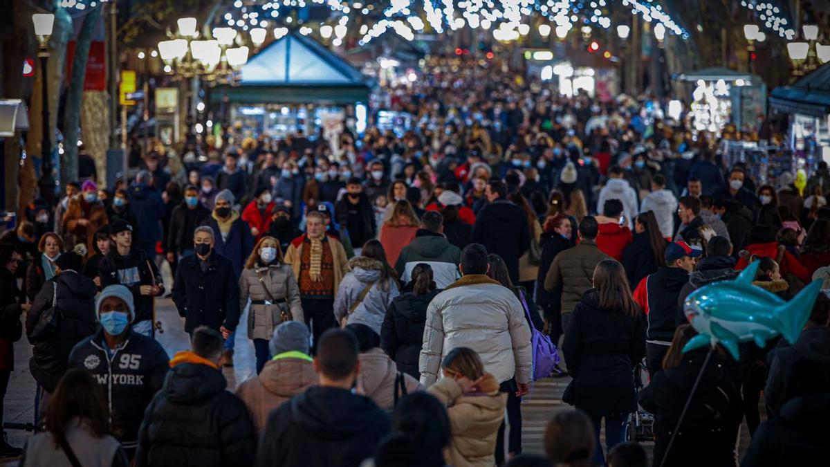 Barcelona  6/12/2021  Compras puente de diciembre  FOTO: JORDI OTIX