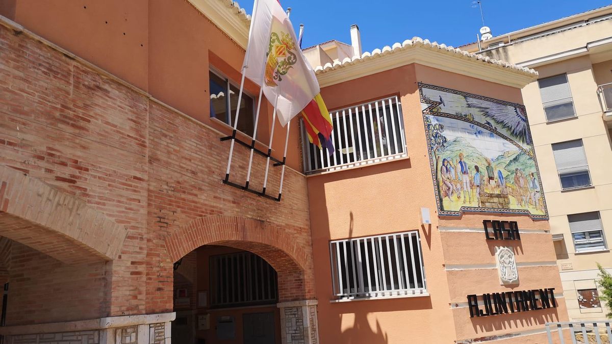 Ayuntamiento de Serra.