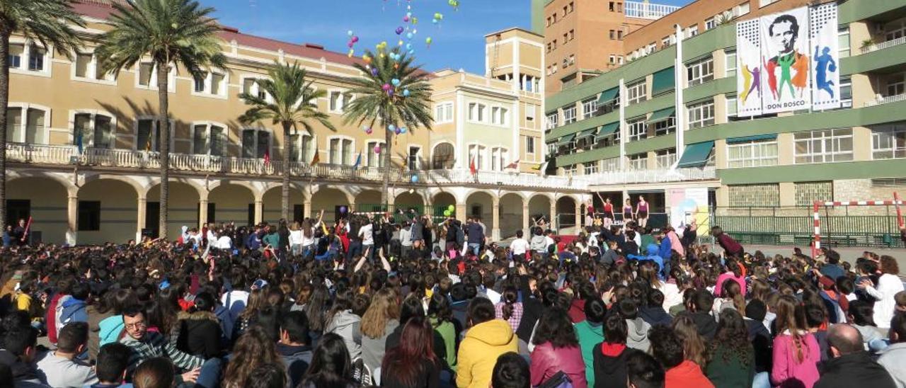 Celebración el pasado curso del bicentenario del nacimiento de Don Bosco.