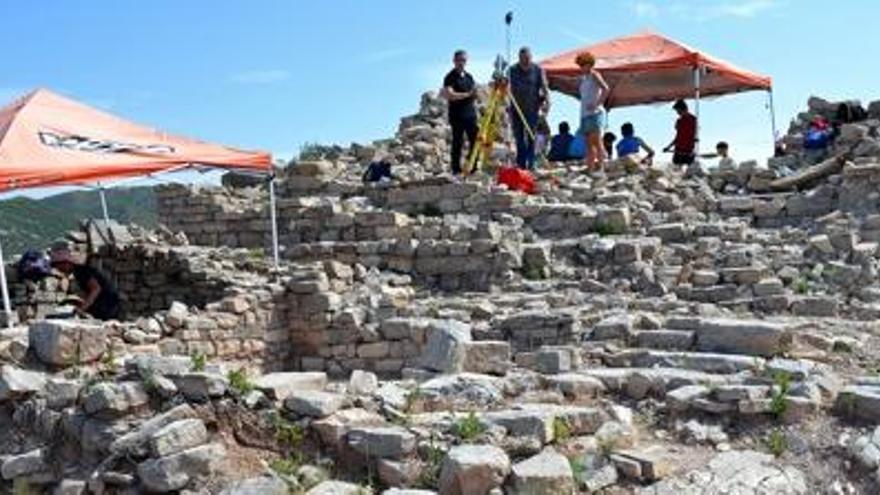 Restes actuals de la torre del Puig de Sant Pere, a l&#039;espai de les Guixeres.